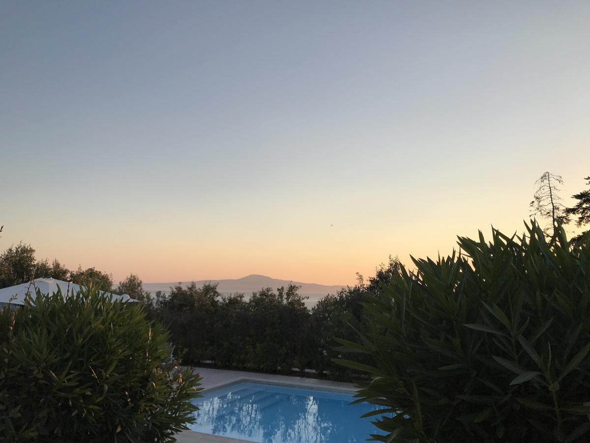 Irimar Retreat Managed By Hilltop Residences Mikrá Mandínia エクステリア 写真